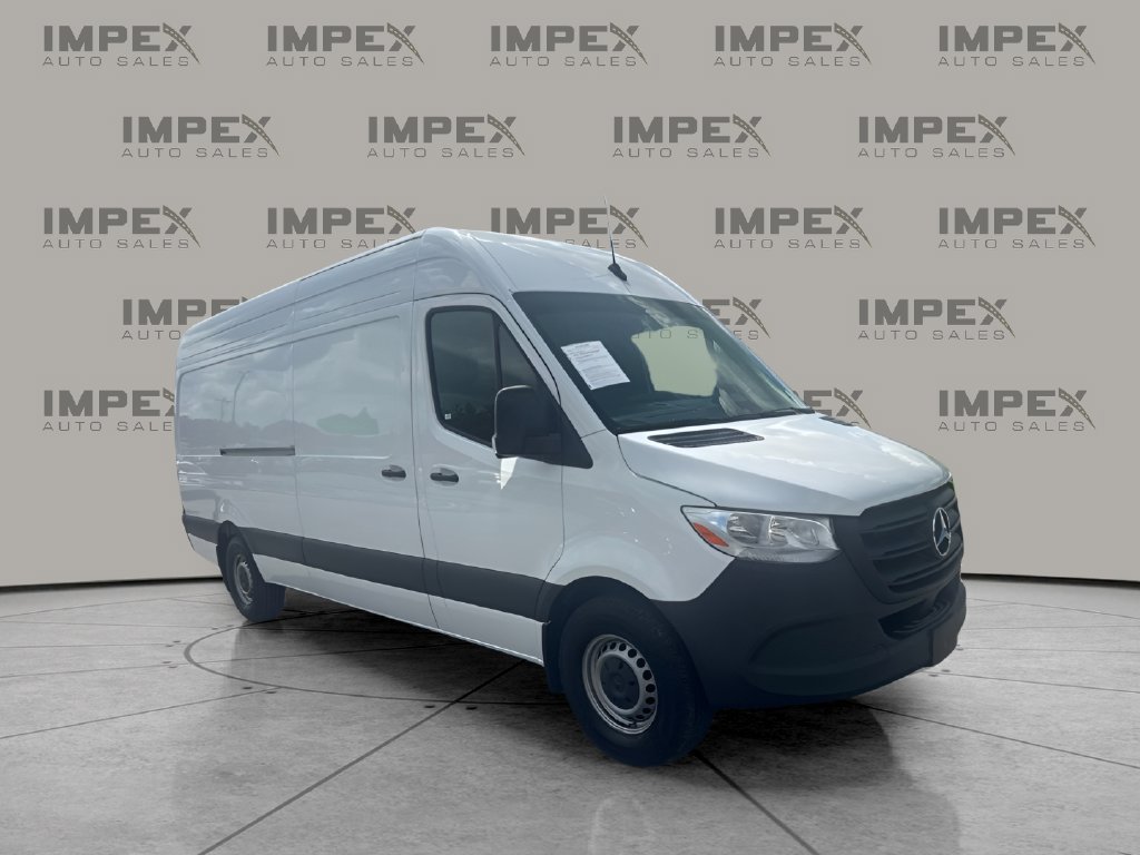 Used 2025 Mercedes-Benz Sprinter 2500 image 8