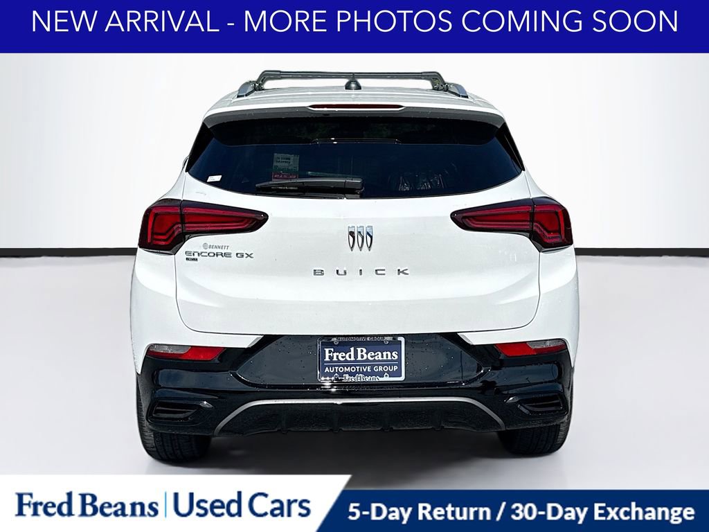 Used 2025 Buick Encore GX Sport Touring w/ Comfort Package AWD/4WD image 7