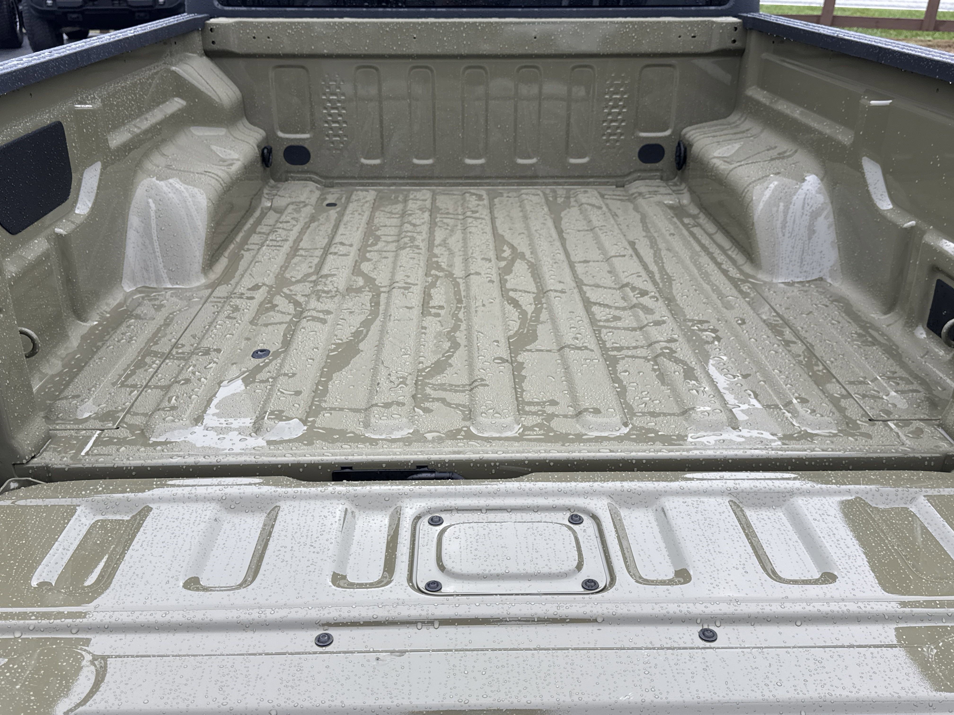 New 2025 Jeep Gladiator Sport AWD/4WD image 18