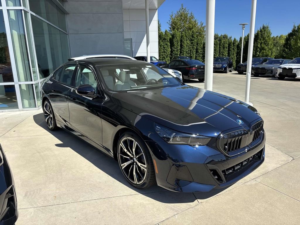 New 2026 BMW 550e xDrive w/ Executive Package