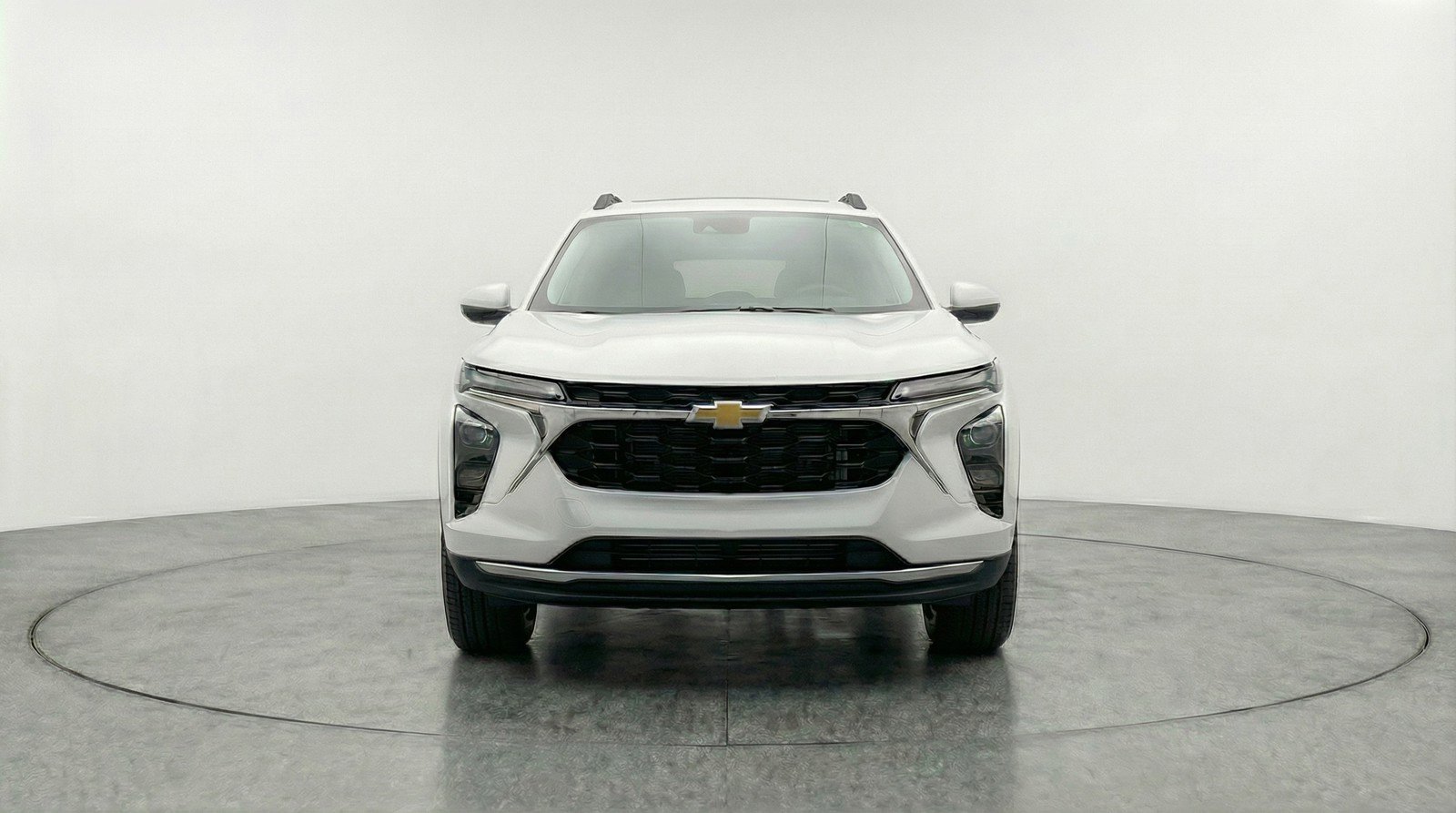 Used 2025 Chevrolet Trax LT w/ LT Convenience Package image 2