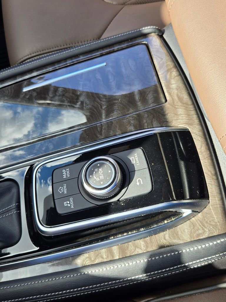 Used 2024 Nissan Armada Platinum w/ Captain's Chairs Package image 25