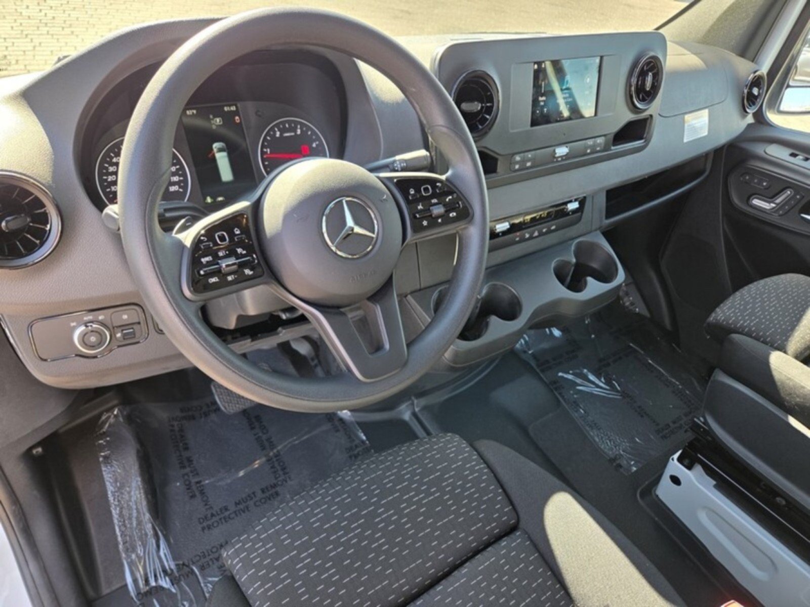 Used 2024 Mercedes-Benz Sprinter 4500 image 12