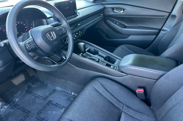 Used 2023 Honda Accord EX image 11