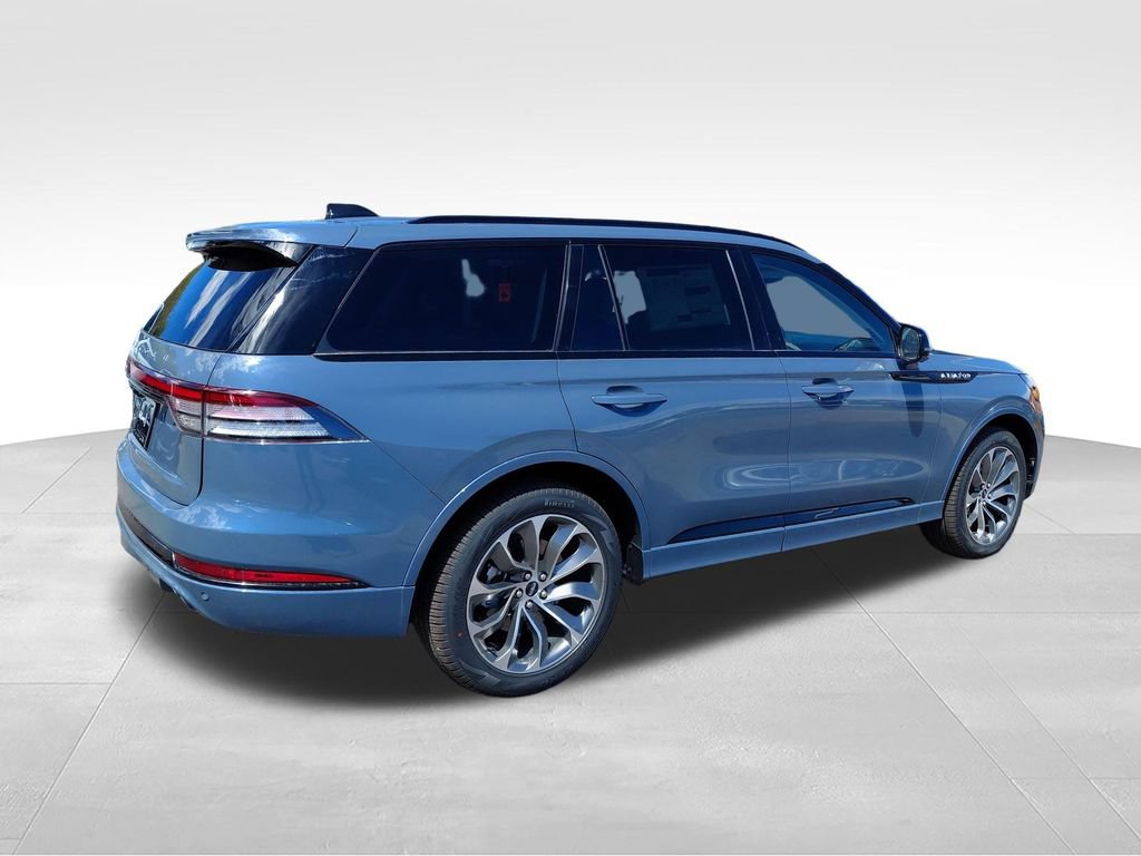 New 2026 Lincoln Aviator AWD w/ Jet Appearance Package image 7