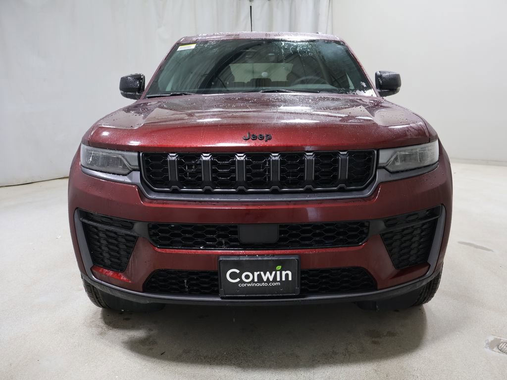 New 2026 Jeep Grand Cherokee Laredo image 2