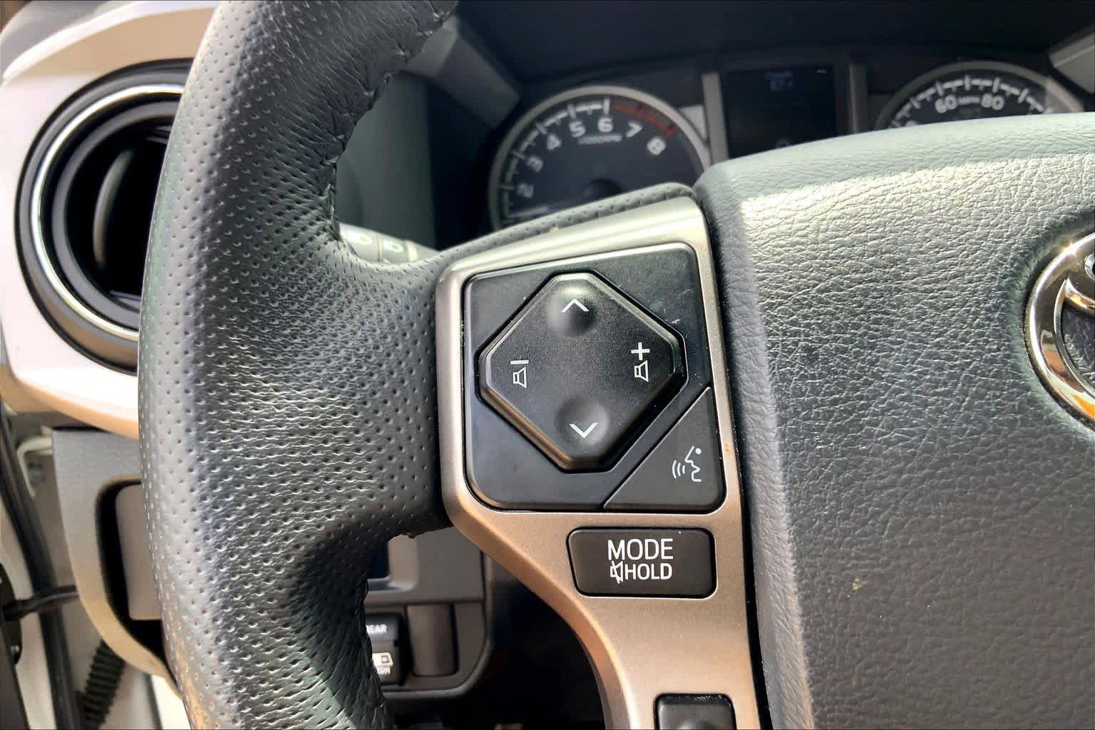 Used 2017 Toyota Tacoma Limited w/ Tow Package RWD image 23
