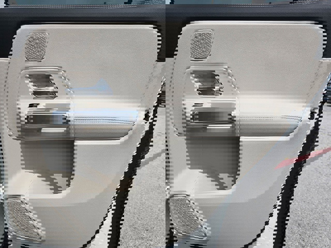 New 2026 Mercedes-Benz GLB 250 4MATIC image 37