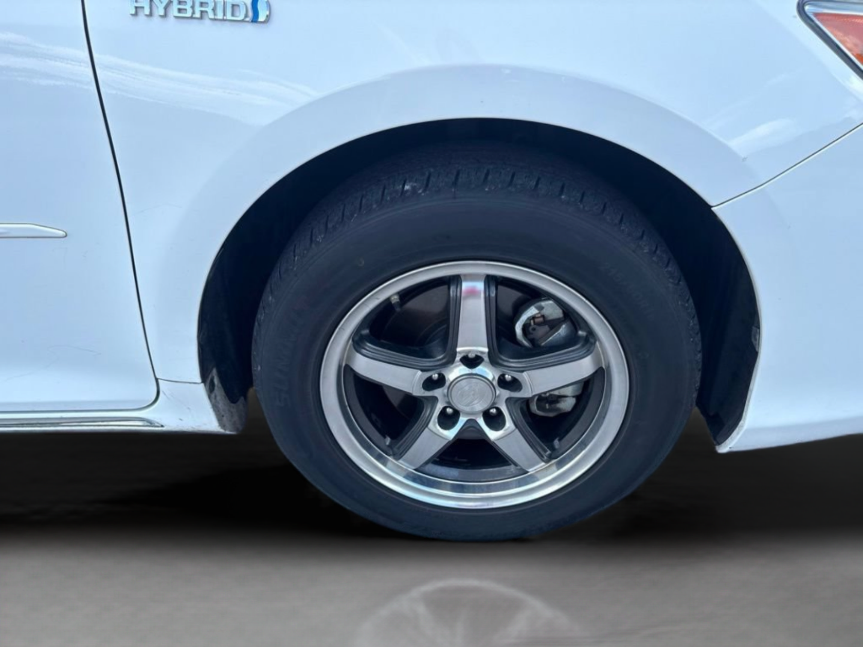 Used 2012 Toyota Camry LE FWD image 38