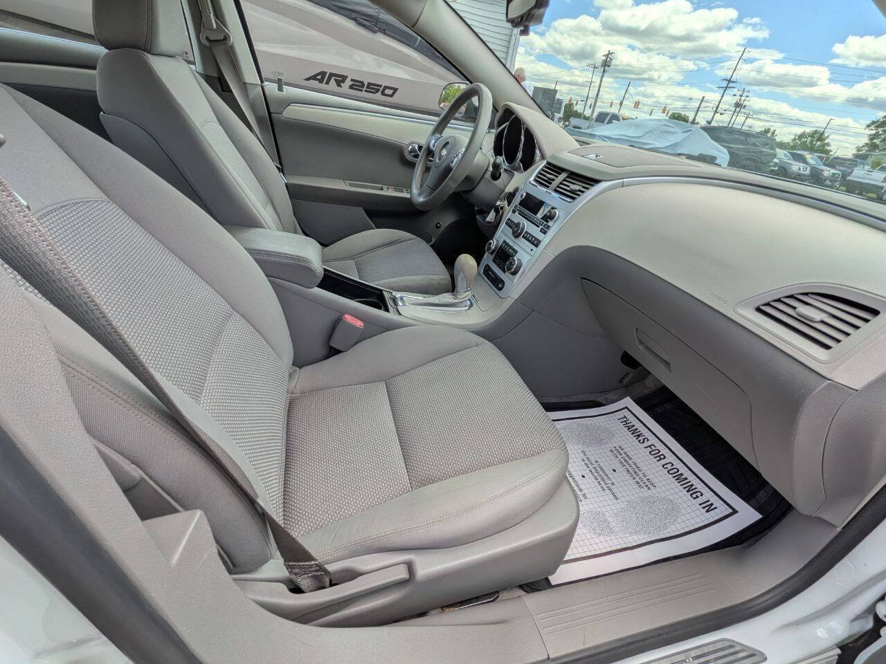 Used 2009 Chevrolet Malibu Hybrid FWD image 17