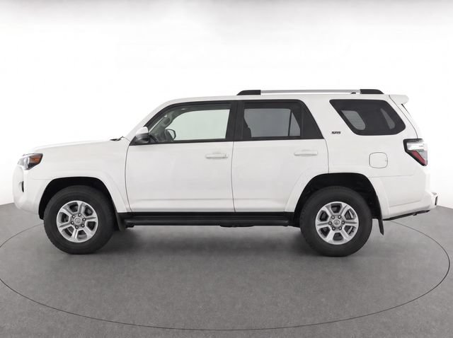 Used 2022 Toyota 4Runner SR5 AWD/4WD image 28