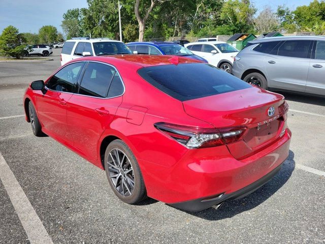 Used 2024 Toyota Camry XLE FWD image 6