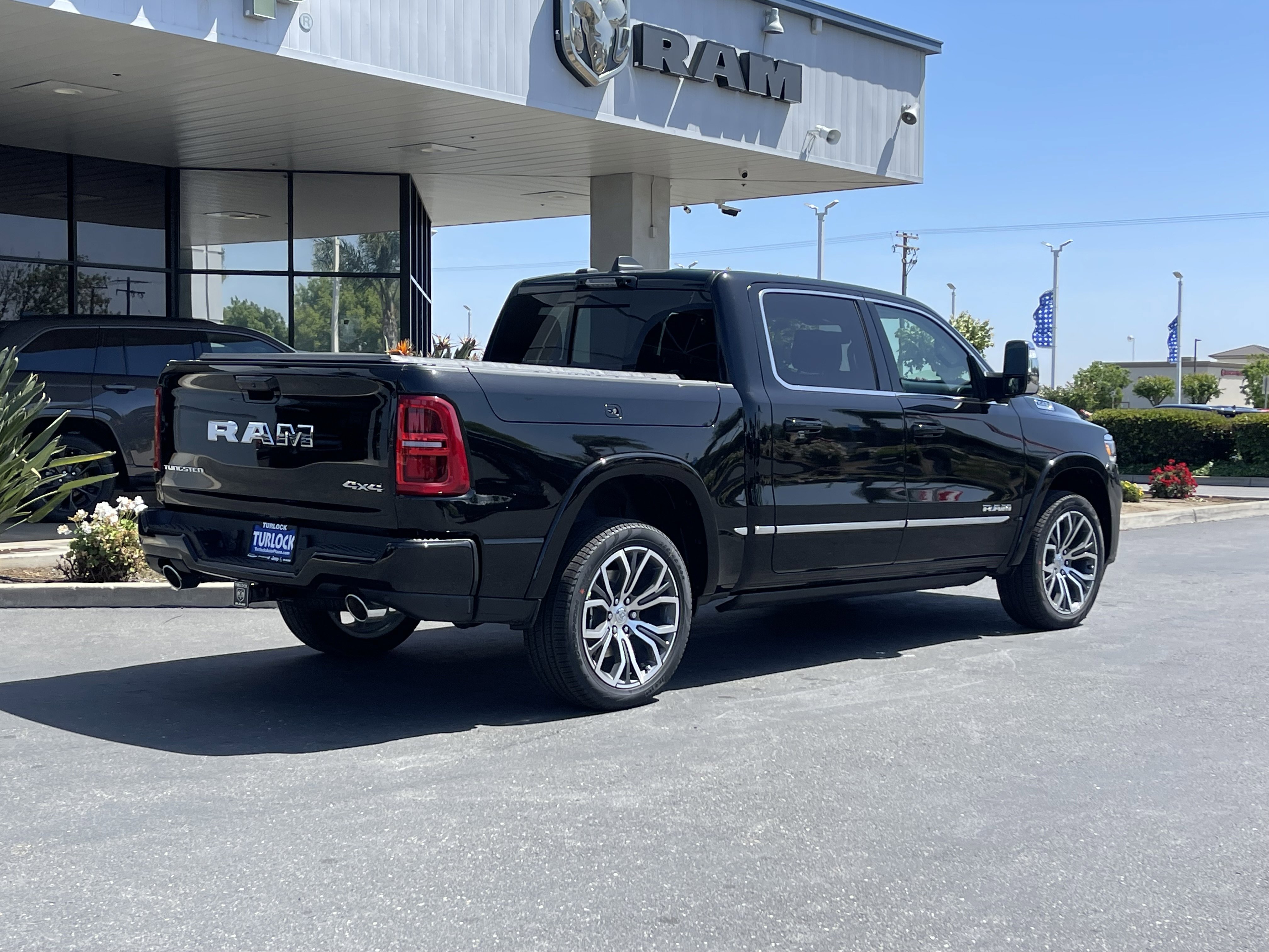 New 2026 RAM 1500 Tungsten w/ Towing Technology Group AWD/4WD image 12
