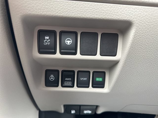 Used 2022 Nissan Rogue Sport SL AWD/4WD image 26