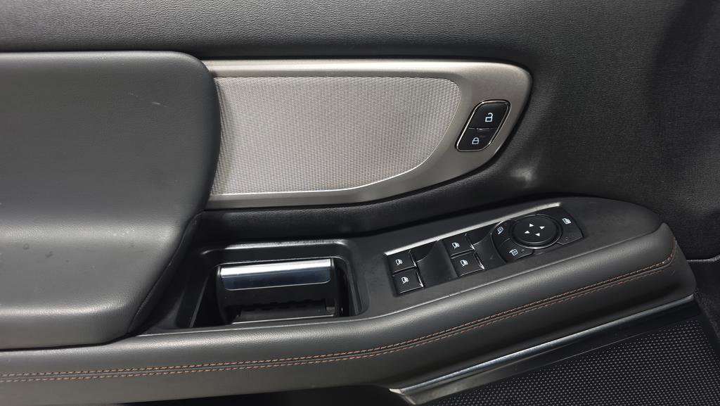 Certified 2025 Ford Expedition Active AWD/4WD image 15