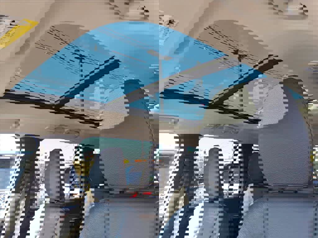 Used 2024 Volvo XC90 B6 Plus w/ Protection Package Premier image 17