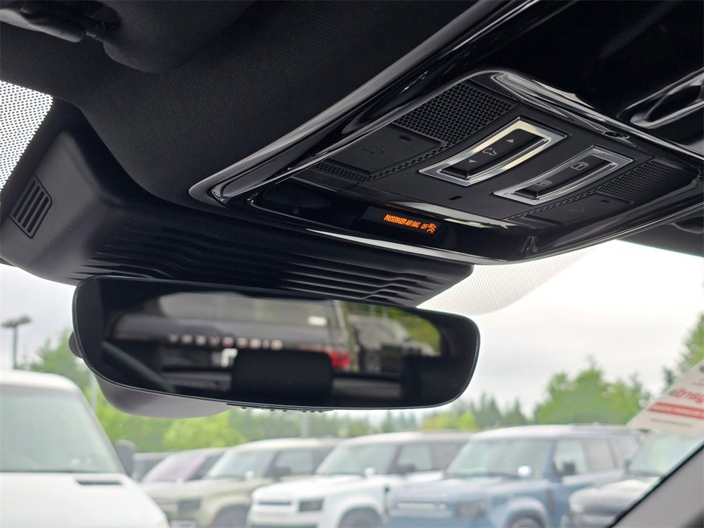 New 2026 Land Rover Range Rover Velar Dynamic SE image 16