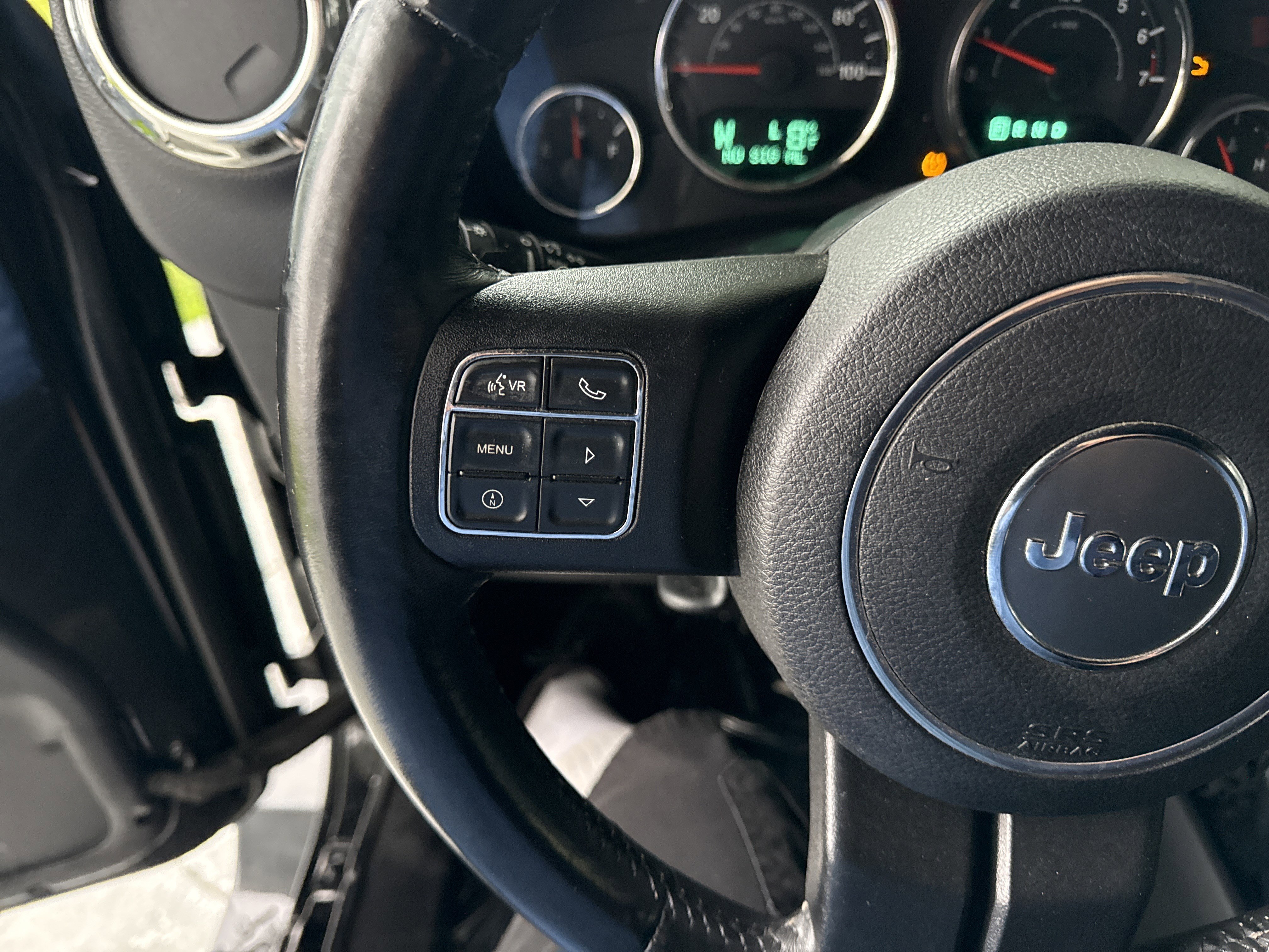 Used 2015 Jeep Wrangler Unlimited Sahara w/ Dual Top Group image 18