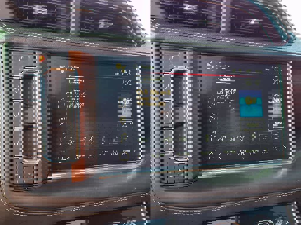 Used 2024 GMC Yukon Denali Ultimate image 22