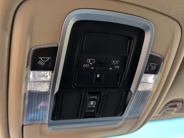 Used 2020 RAM 3500 Laramie image 22