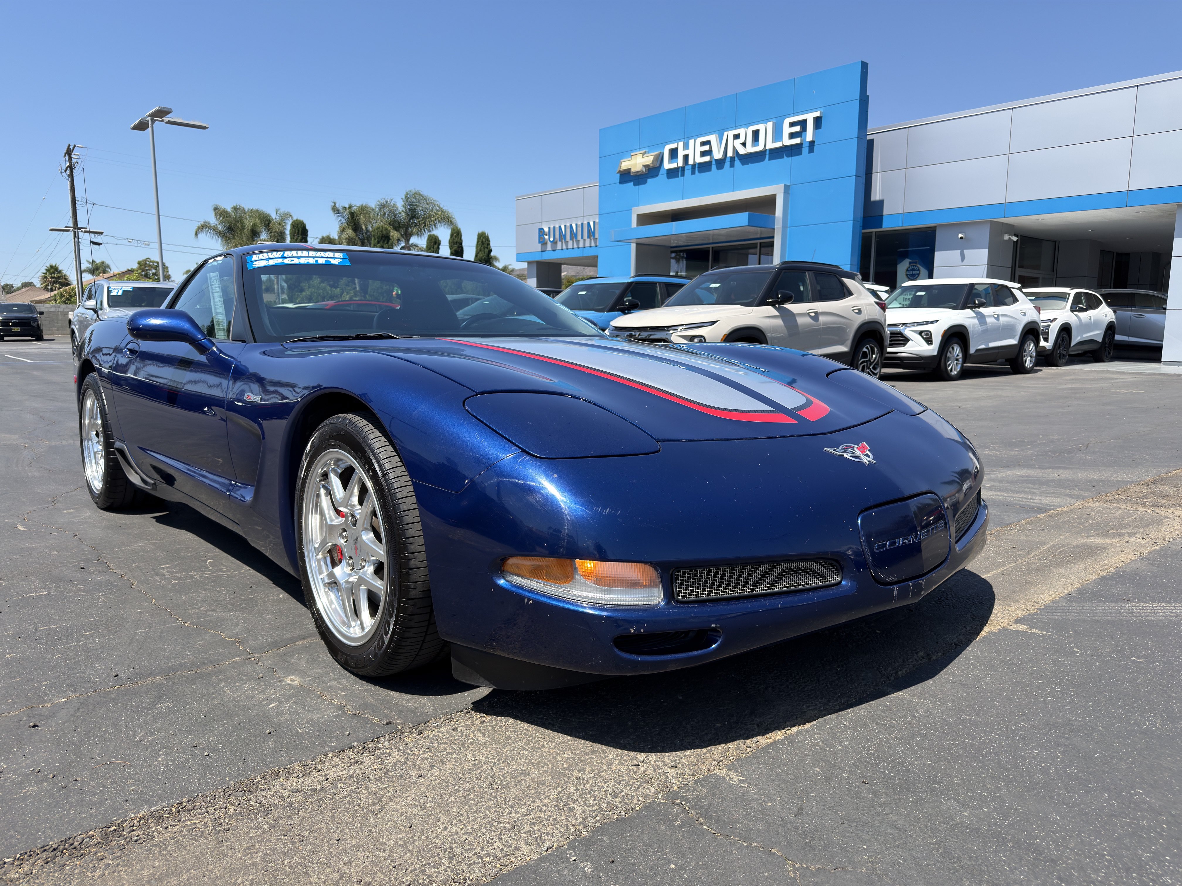 Used 2004 Chevrolet Corvette Z06 w/ Z06 Preferred Equipment Group RWD image 2
