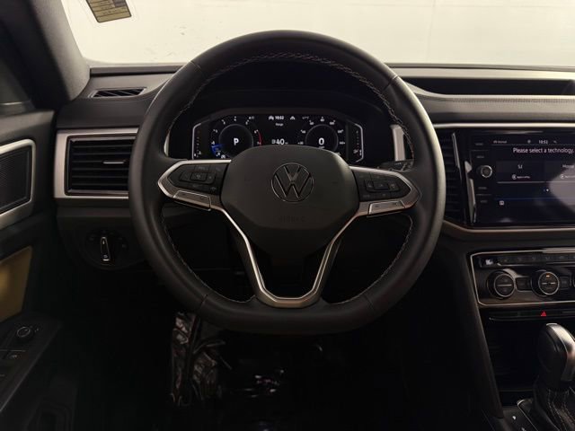 Used 2023 Volkswagen Atlas Cross Sport SE image 19