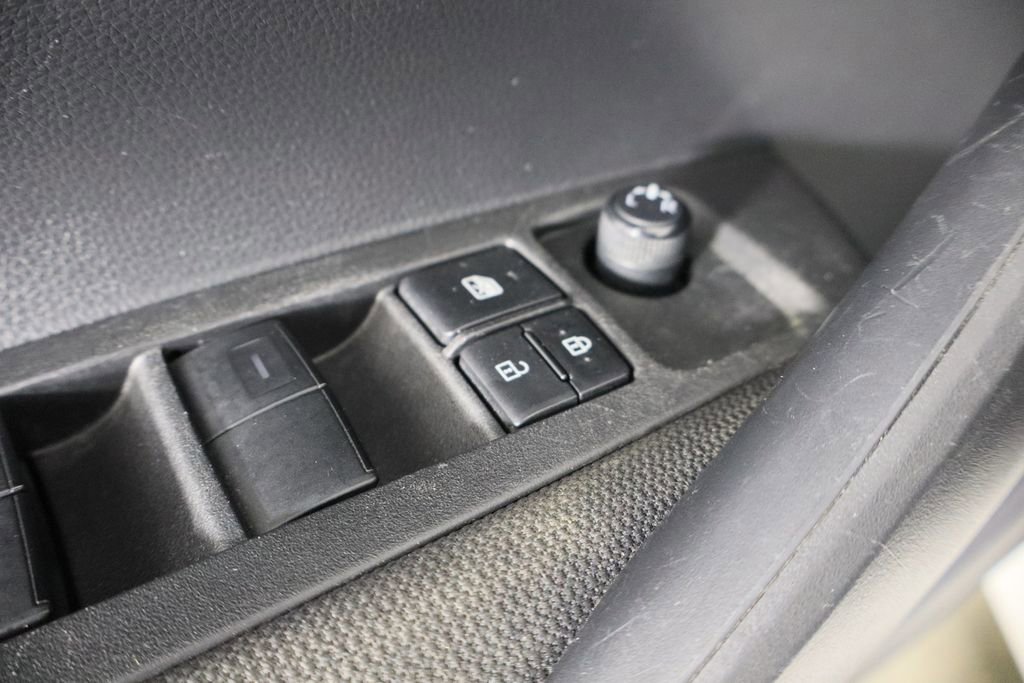 Used 2023 Toyota Corolla LE image 19