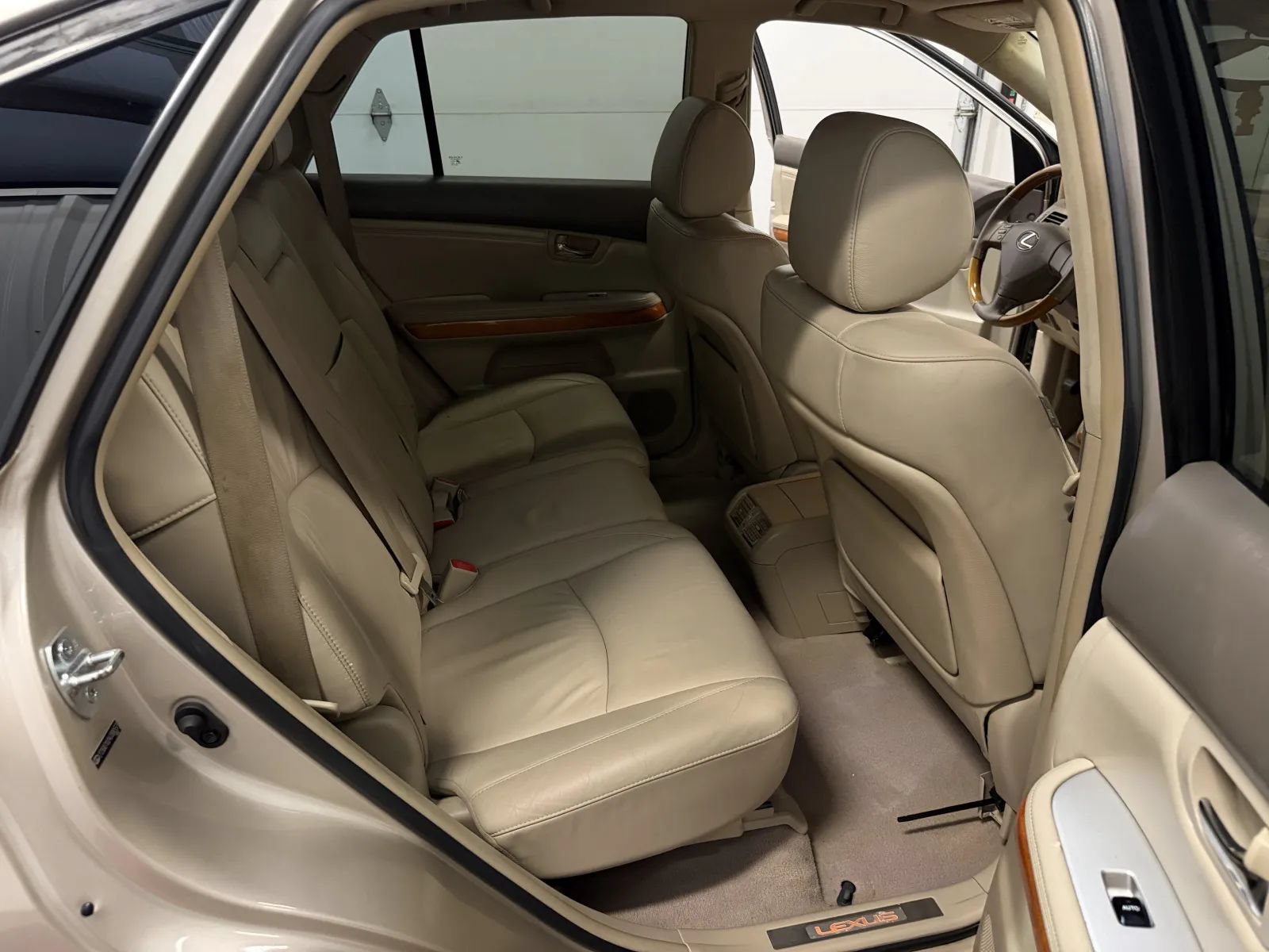 Used 2004 Lexus RX 330 FWD image 40