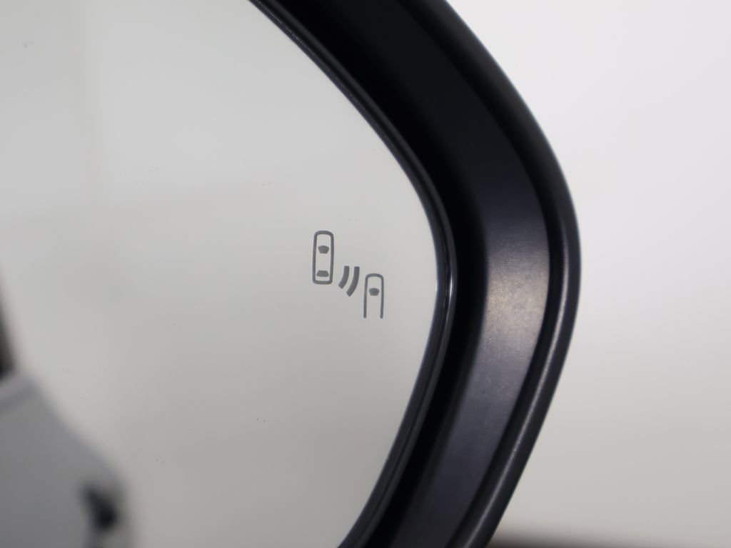 Used 2020 Toyota Camry LE w/ Convenience Package image 34