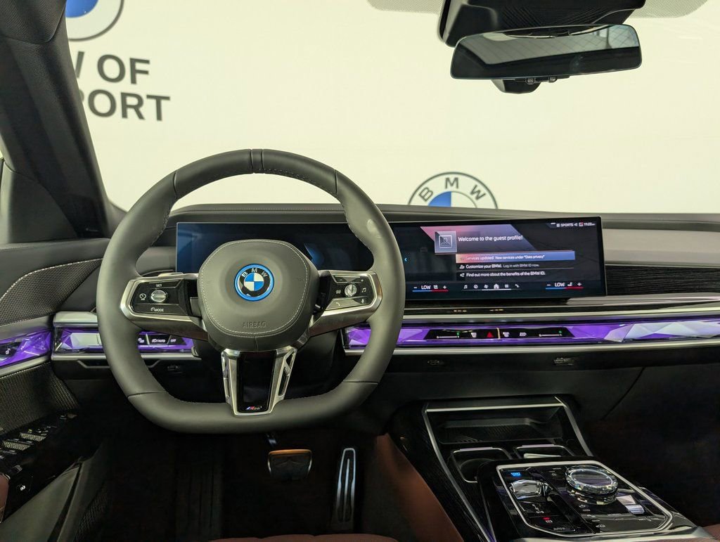 New 2026 BMW i7 xDrive60 w/ Premium Package image 18