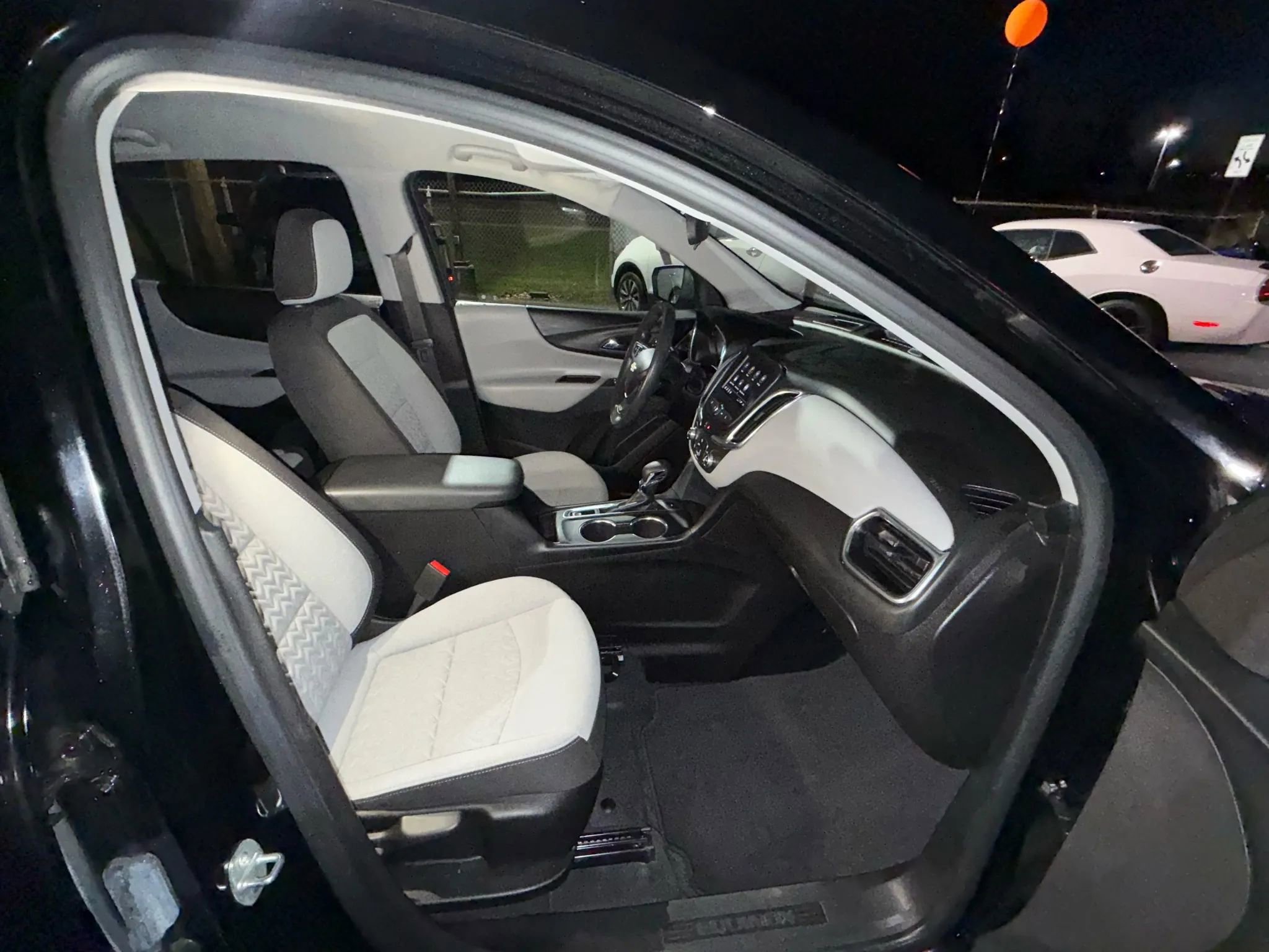 Used 2022 Chevrolet Equinox LS w/ LS Convenience Package image 12