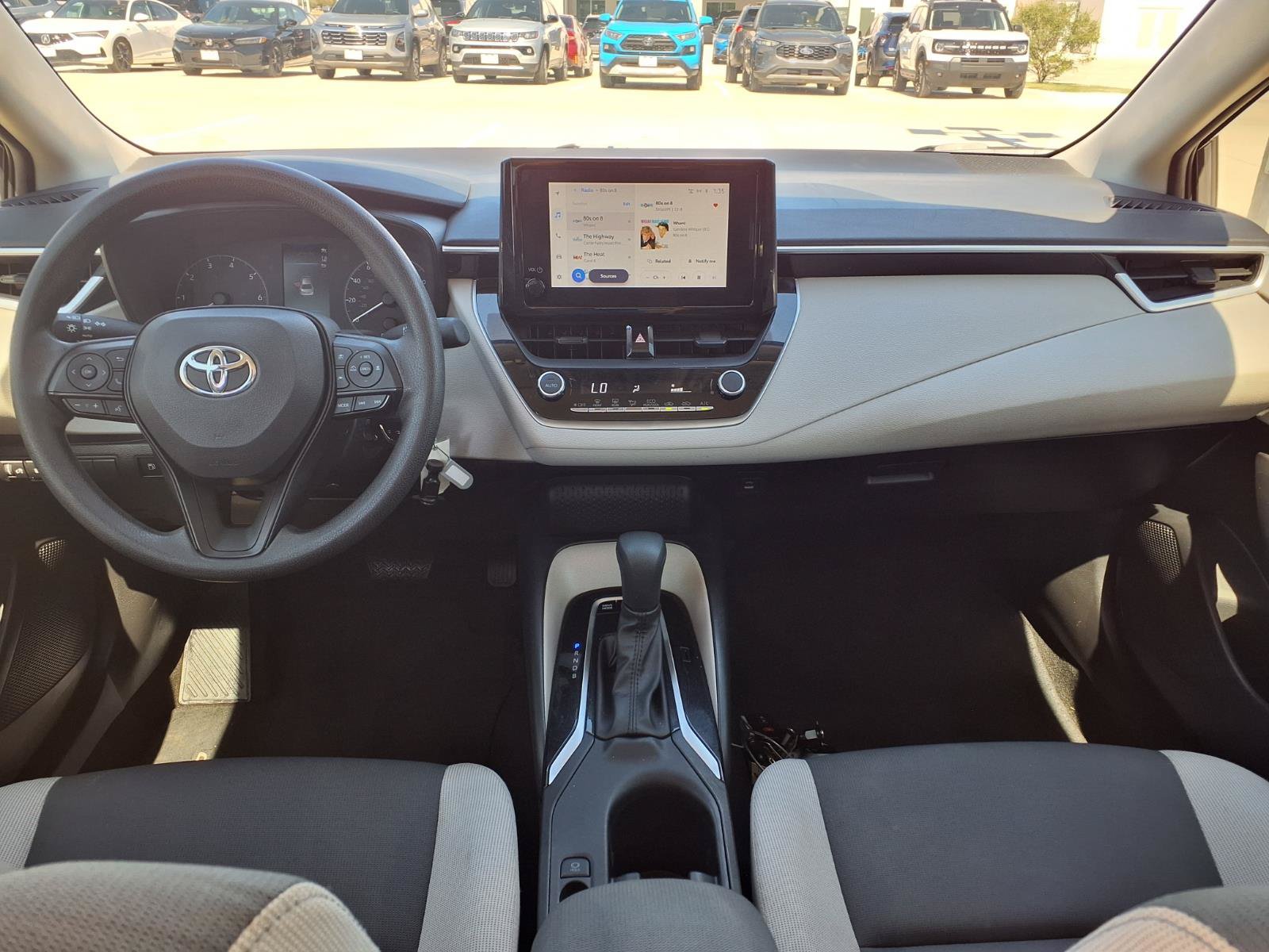 Used 2025 Toyota Corolla LE FWD image 11