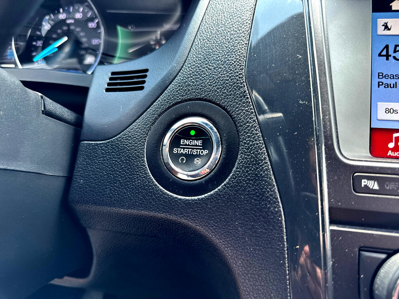 Used 2017 Ford Explorer XLT w/ Equipment Group 202A image 24