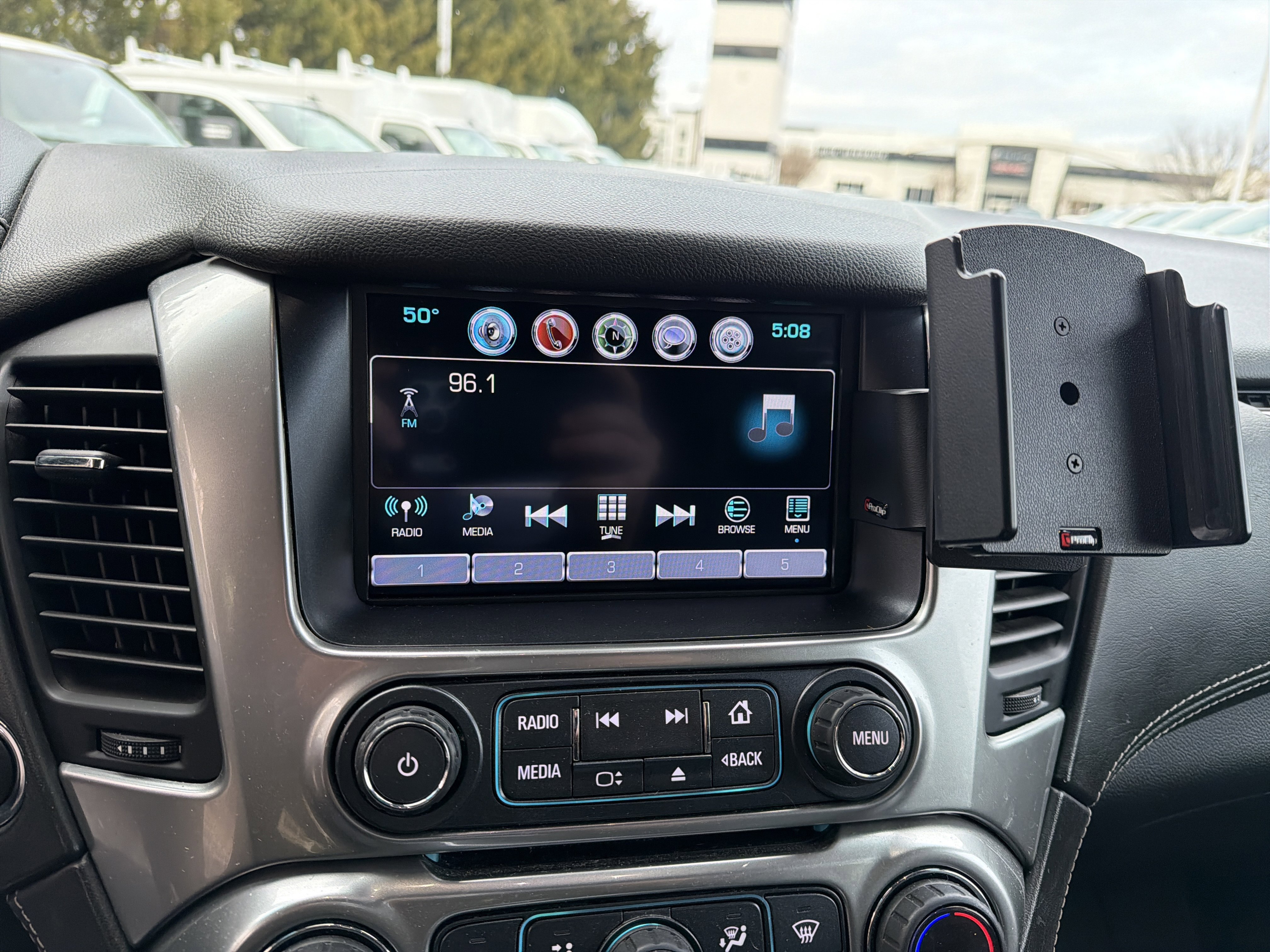 Used 2018 Chevrolet Tahoe Premier image 23