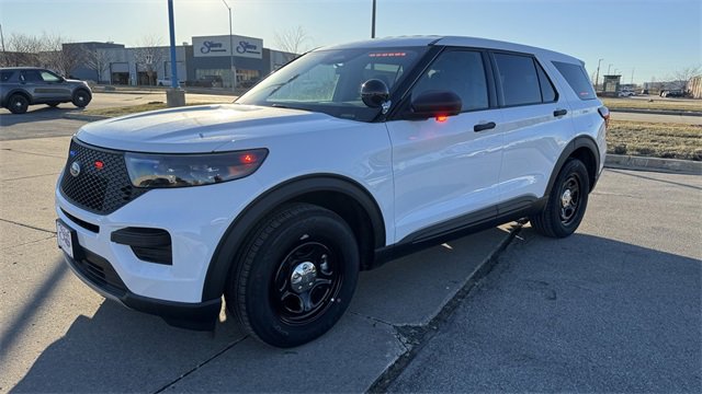 New 2025 Ford Explorer 4WD Police Interceptor image 4