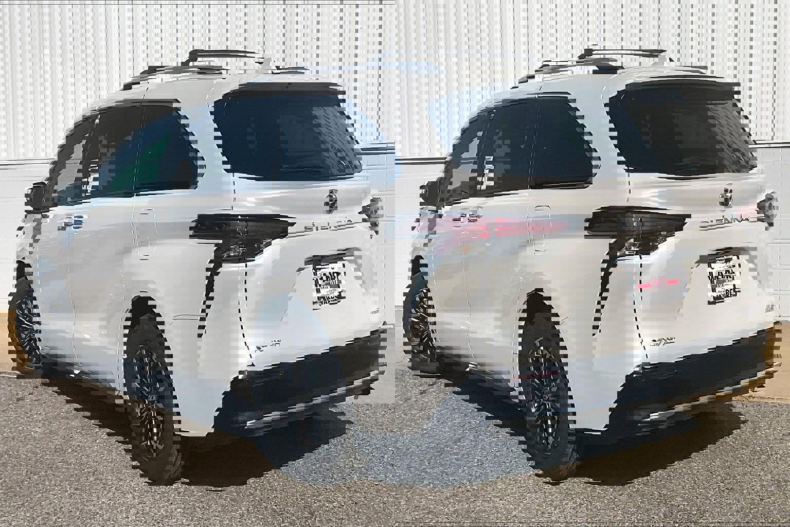 New 2026 Toyota Sienna Platinum image 3