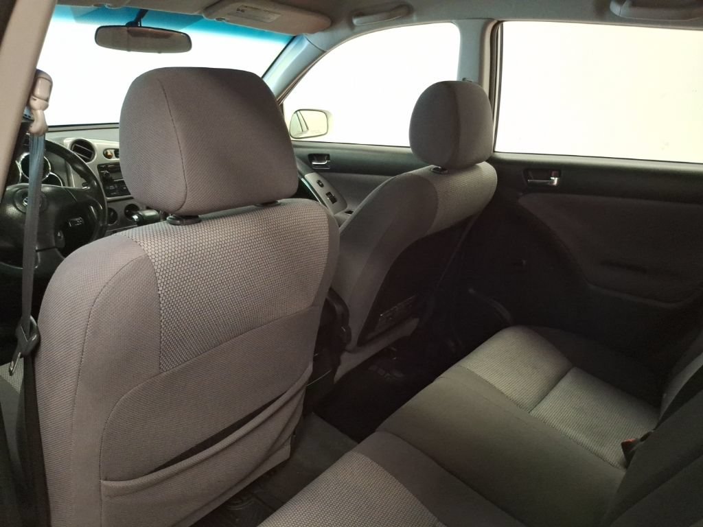 Used 2005 Toyota Matrix XR w/ Extra Value Pkg 1 FWD image 16