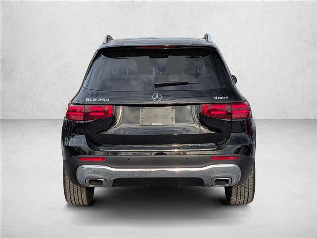 New 2026 Mercedes-Benz GLB 250 4MATIC image 7
