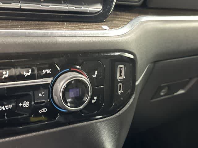Used 2023 Chevrolet Silverado 1500 LT Trail Boss w/ LPO, Dark Essentials Package AWD/4WD image 26