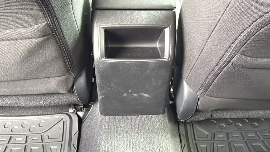 Used 2016 Subaru Outback 2.5i Premium image 15