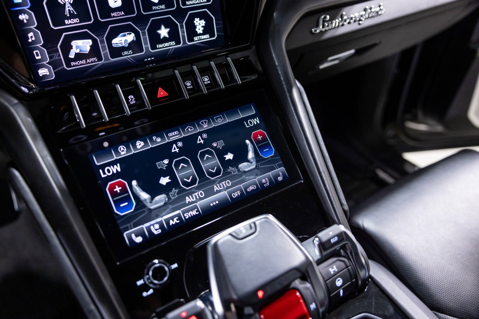 Used 2022 Lamborghini Urus image 44