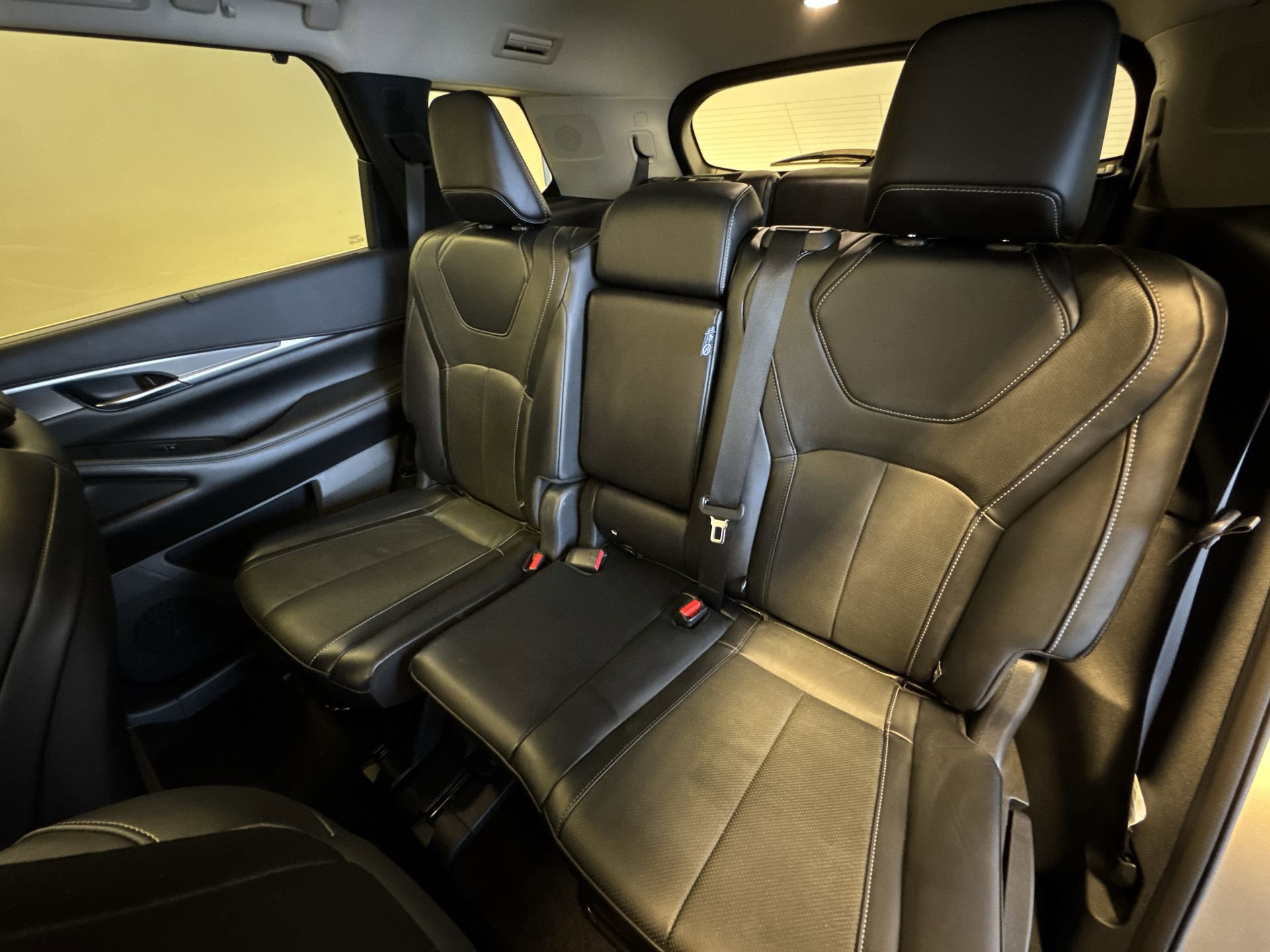 Certified 2023 INFINITI QX60 Luxe AWD/4WD image 23
