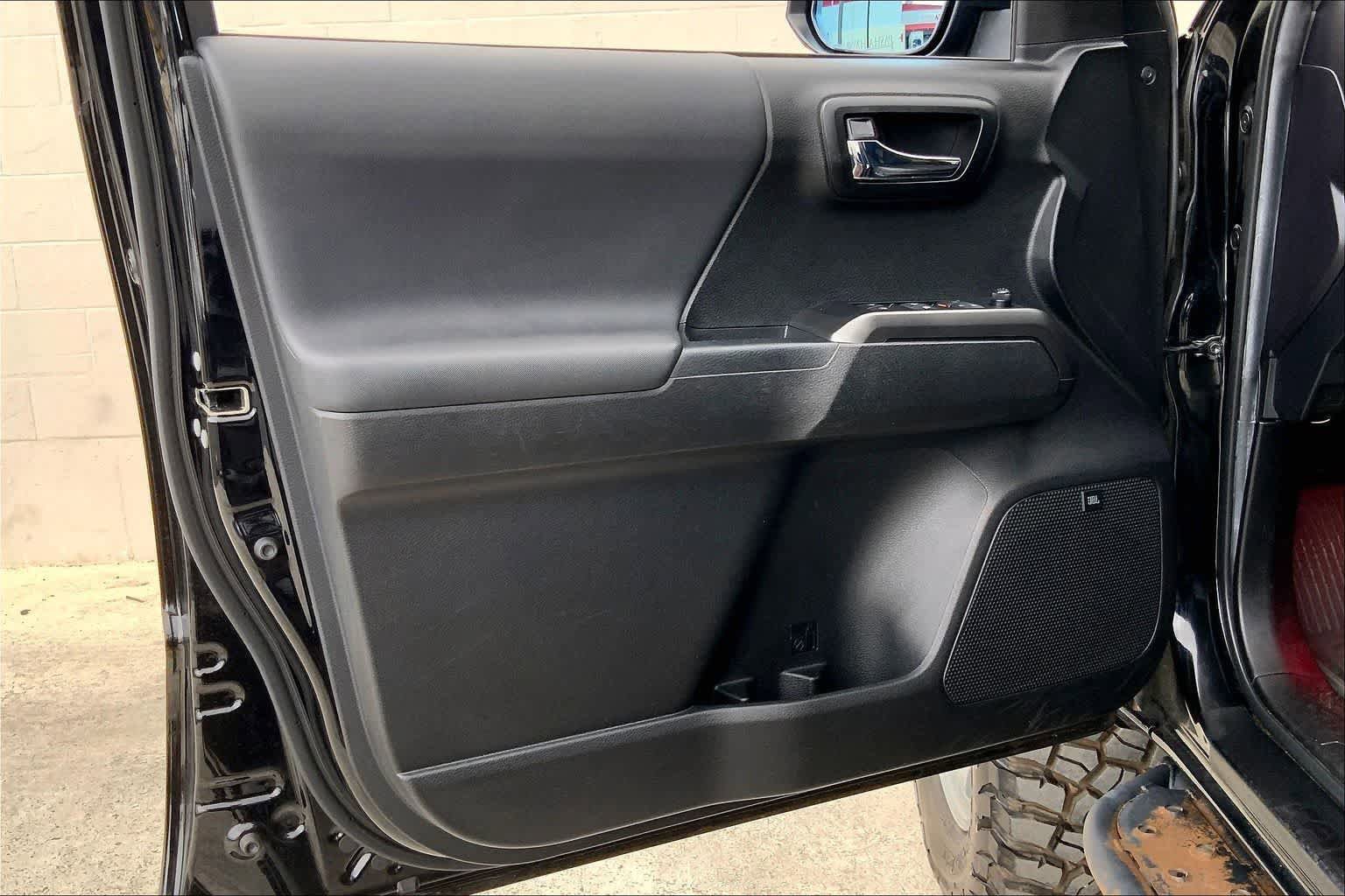 Used 2022 Toyota Tacoma 4x4 Double Cab image 27