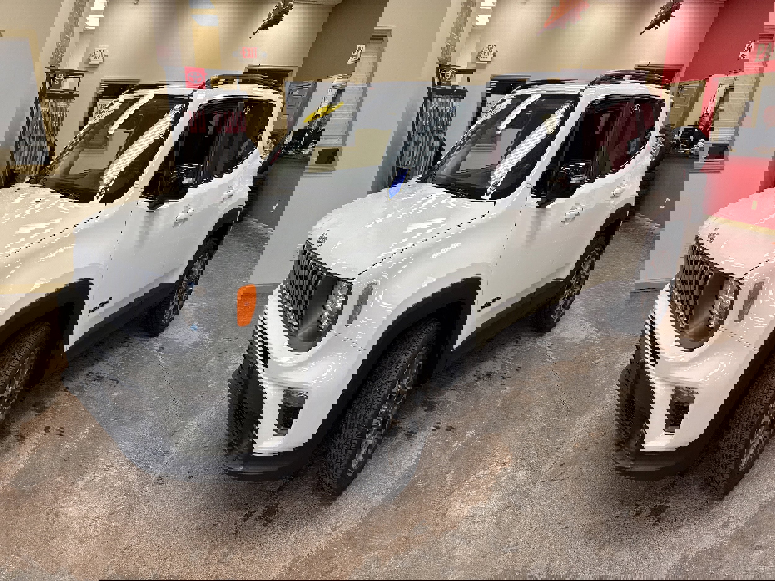 Used 2022 Jeep Renegade Limited w/ Sun, Sound & Wheels Group image 3