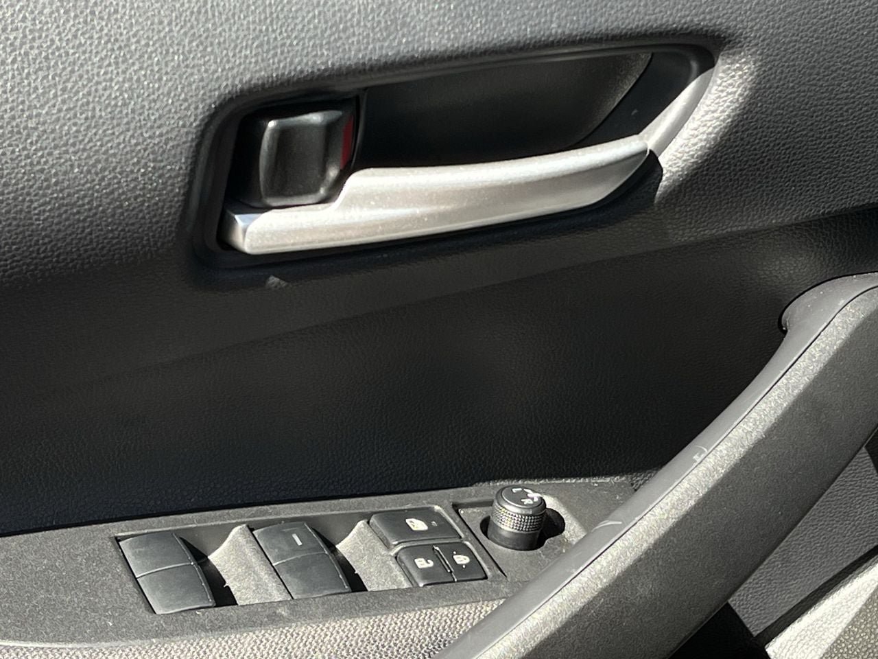 Used 2026 Toyota Corolla SE FWD image 21