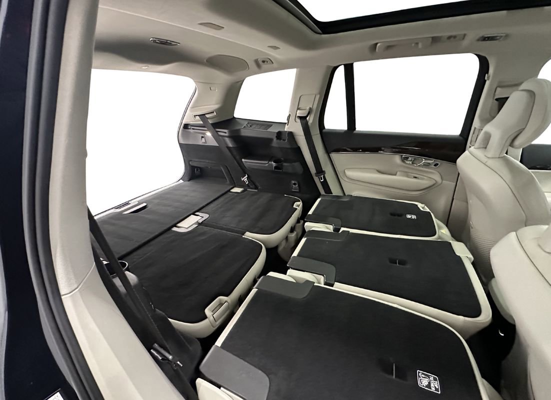 Used 2016 Volvo XC90 T6 Momentum image 16