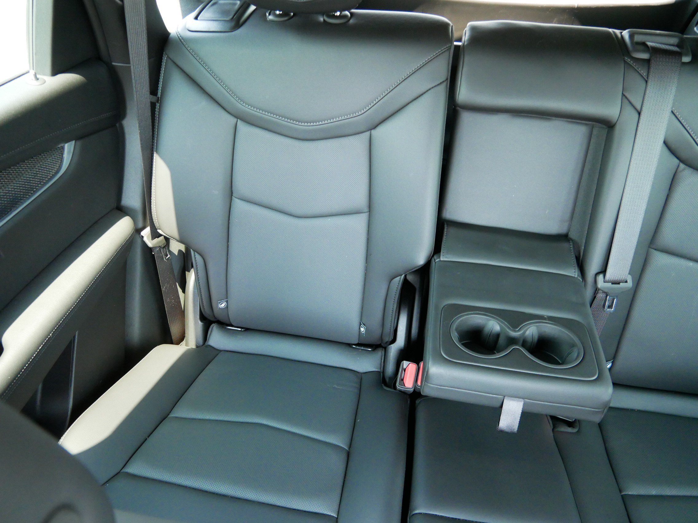 Used 2024 Cadillac XT5 Sportv w/ LPO, Floor Liner Package AWD/4WD image 10