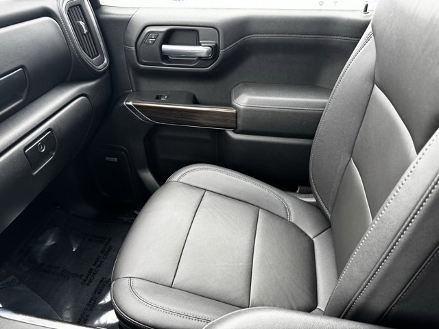 Used 2021 Chevrolet Silverado 1500 LT Trail Boss w/ Convenience Package II image 21