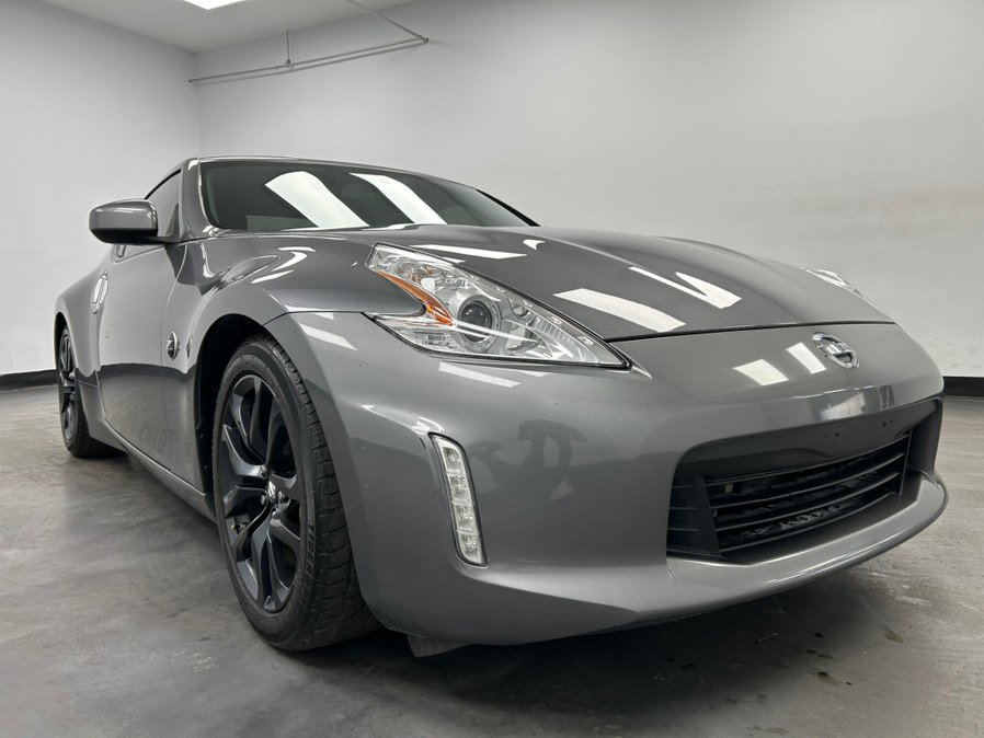 Used 2016 Nissan 370Z Touring Sport image 10