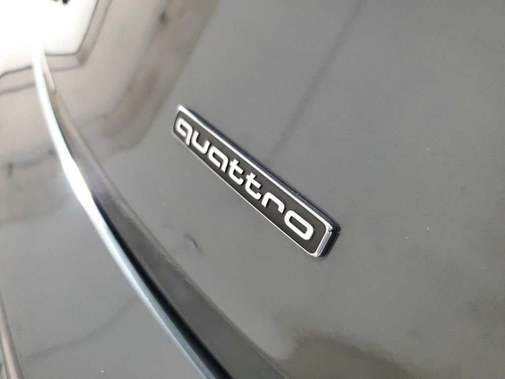 Used 2023 Audi Q5 2.0T Premium w/ Convenience Package AWD/4WD image 7